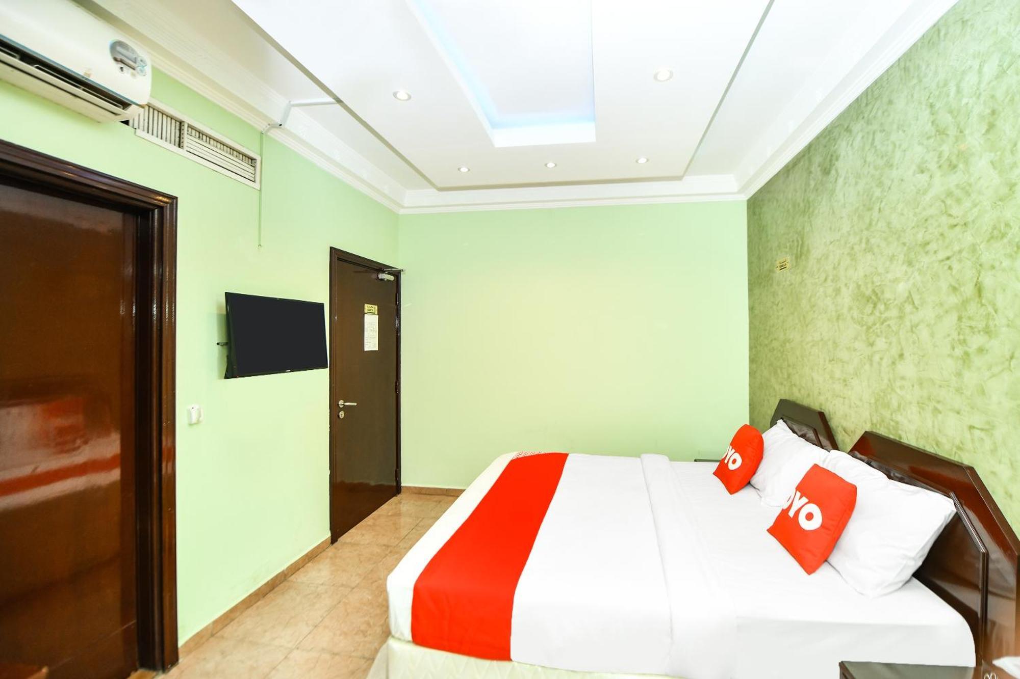 Oyo 137 Marina Hotel Muscat Luaran gambar