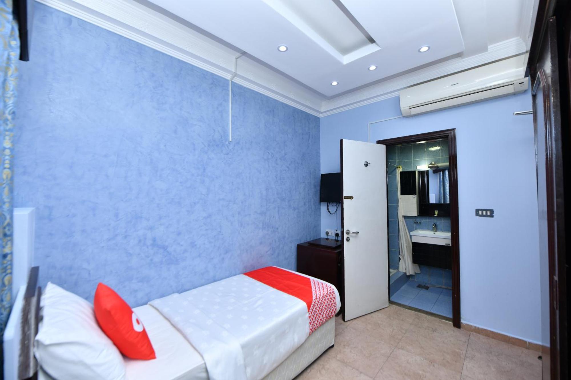 Oyo 137 Marina Hotel Muscat Luaran gambar