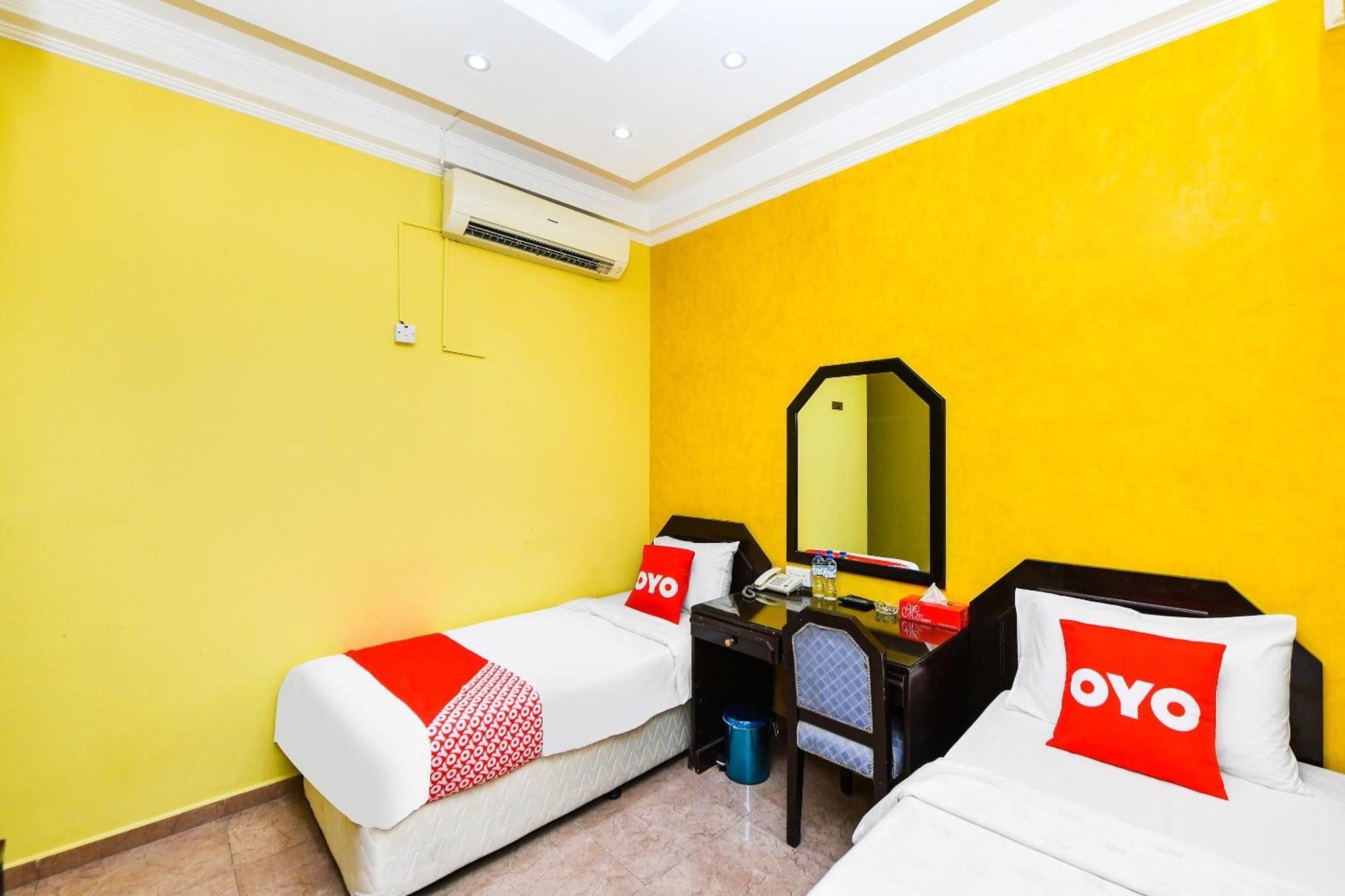 Oyo 137 Marina Hotel Muscat Luaran gambar