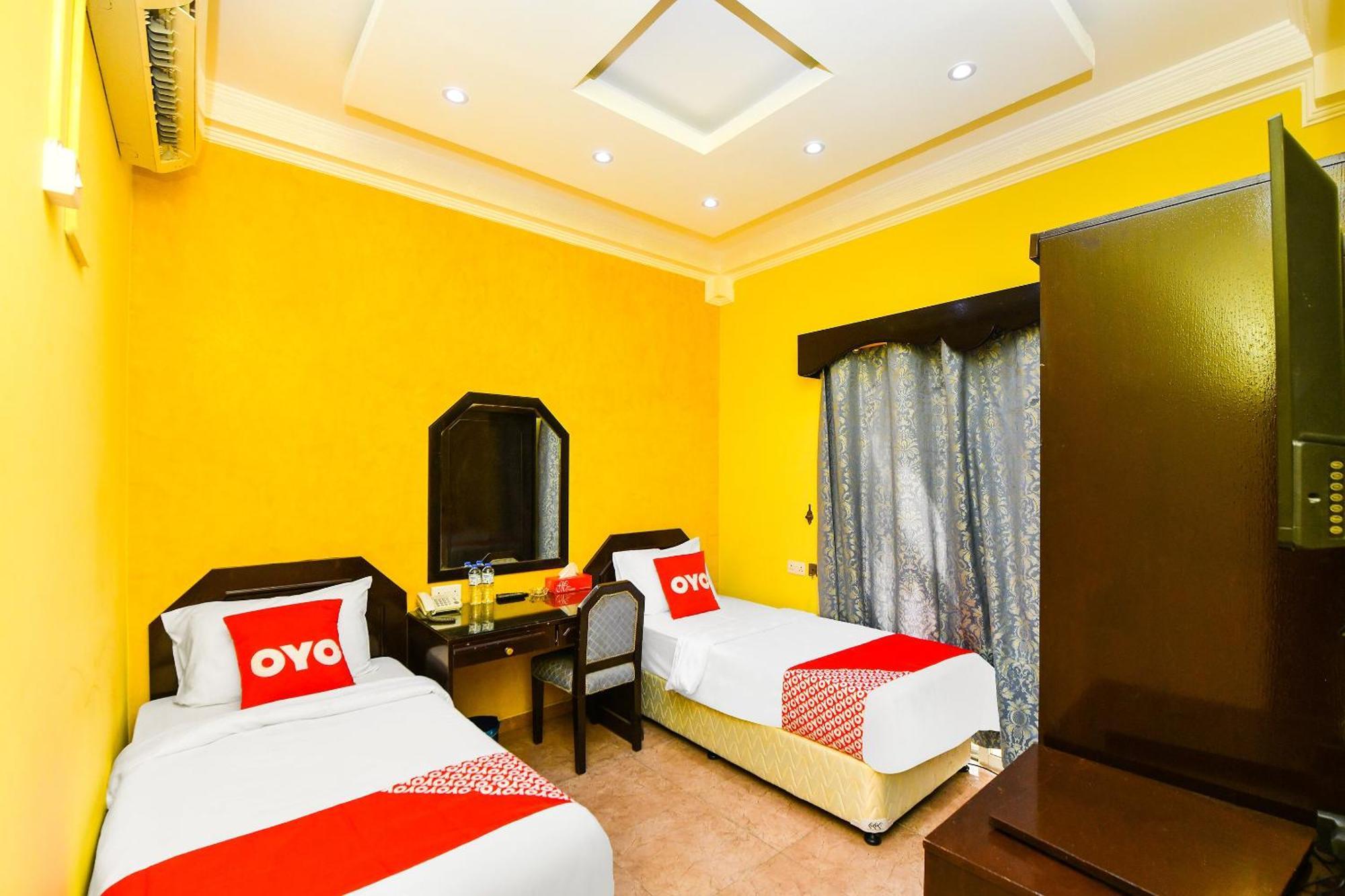Oyo 137 Marina Hotel Muscat Luaran gambar