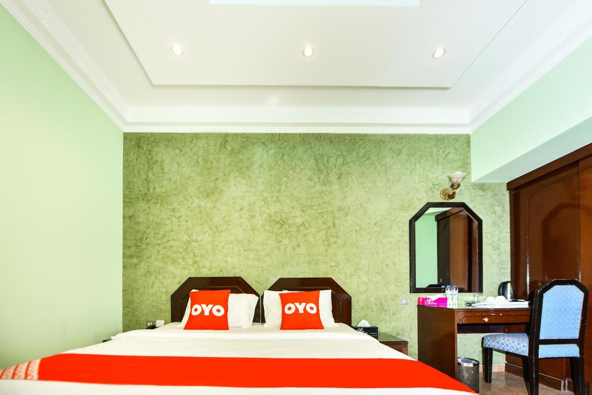 Oyo 137 Marina Hotel Muscat Luaran gambar
