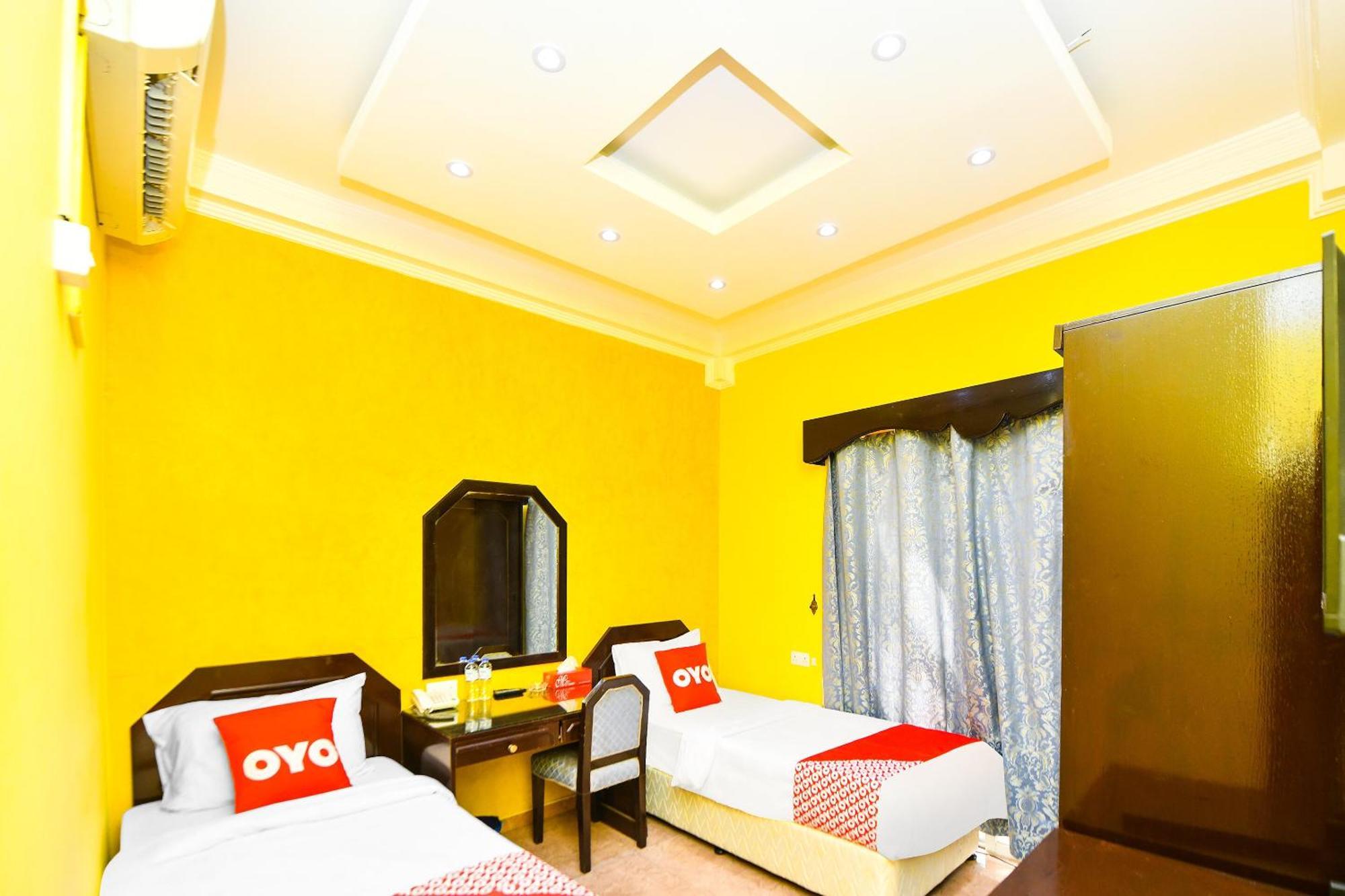 Oyo 137 Marina Hotel Muscat Luaran gambar